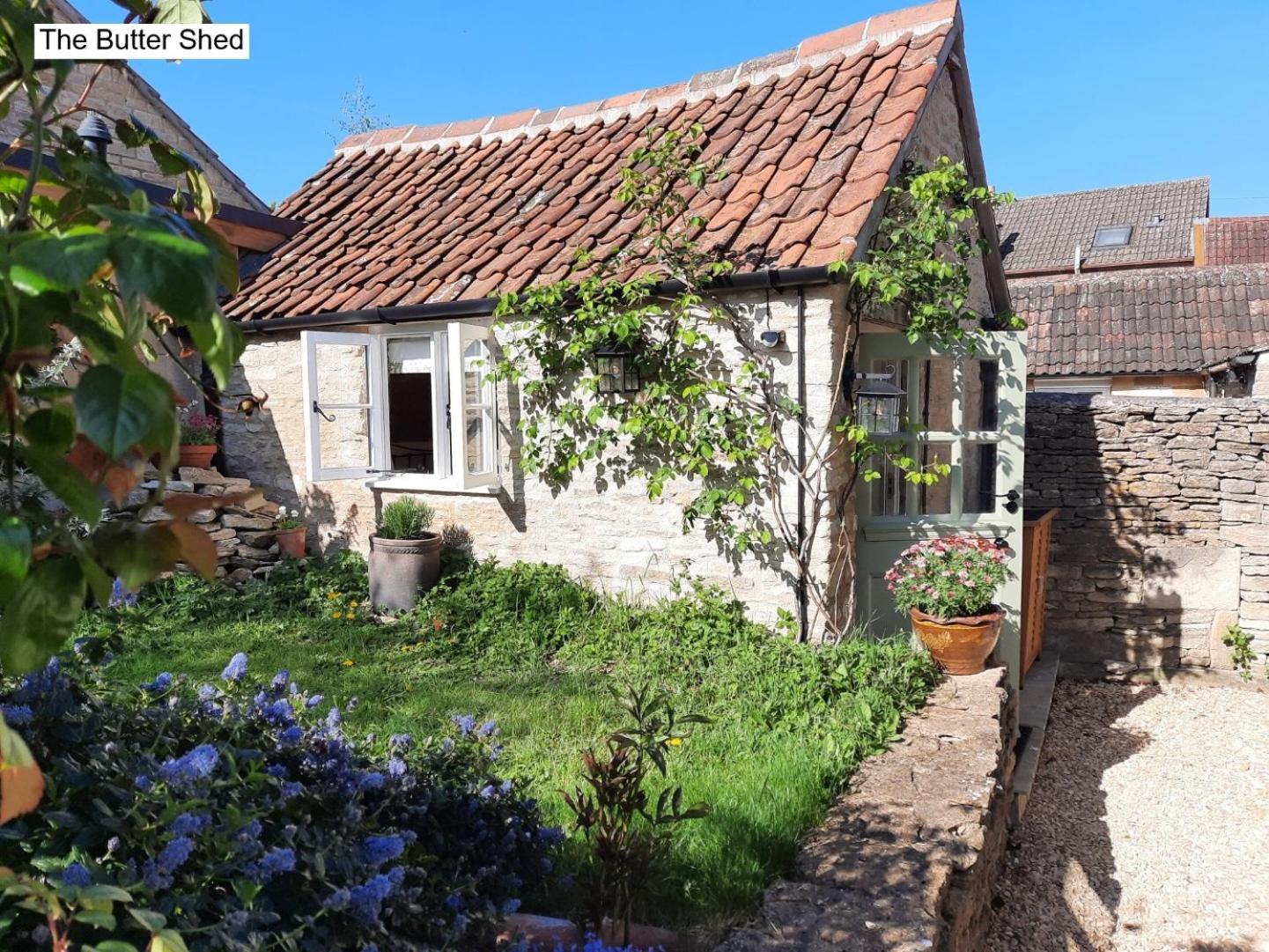 Cotswold Cottage Bed & Breakfast Luckington ภายนอก รูปภาพ