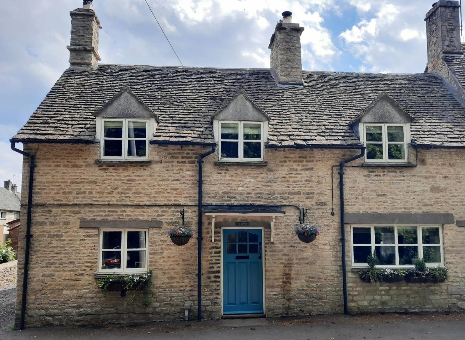 Cotswold Cottage Bed & Breakfast Luckington ภายนอก รูปภาพ